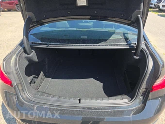 2020 BMW 3 Series Sedan 330i xDrive - miniatura 11