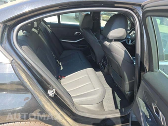 2020 BMW 3 Series Sedan 330i xDrive - miniatura 13