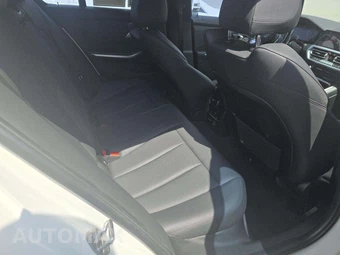 2020 BMW 3 Series Sedan M340i - miniatura 16
