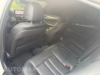 2020 BMW 5 Series Sedan 530i - miniatura 11