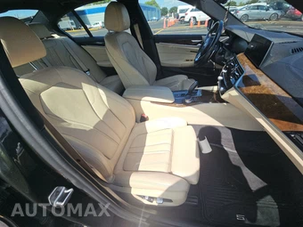 2020 BMW 5 Series Sedan 530i xDrive LUXURY LINE - miniatura 8