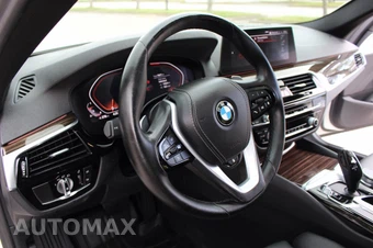 2020 BMW 5 Series Sedan 530i xDrive - miniatura 34