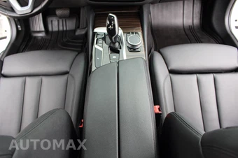 2020 BMW 5 Series Sedan 530i xDrive - miniatura 38