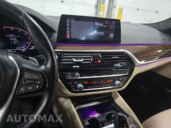 2020 BMW 5 Series Sedan 530i xDrive - miniatura 11
