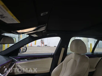 2020 BMW 5 Series Sedan 530i xDrive - miniatura 17