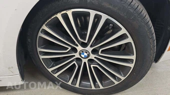 2020 BMW 5 Series Sedan 530i xDrive - miniatura 25