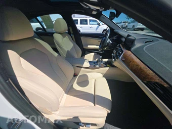 2020 BMW 5 Series Sedan 530i xDrive - miniatura 18