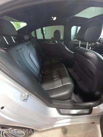 2020 BMW 5 Series Sedan 530i xDrive - miniatura 13