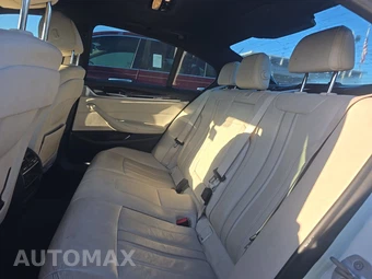 2020 BMW 5 Series Sedan 530i xDrive - miniatura 13