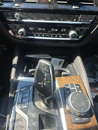 2020 BMW 5 Series Sedan 540i xDrive M SPORT LINE - miniatura 28