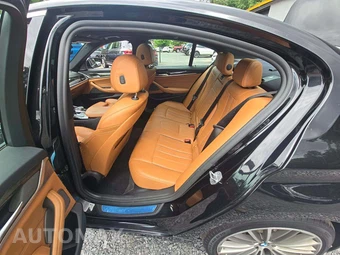 2020 BMW 5 Series Sedan 540i xDrive – miniatura 13