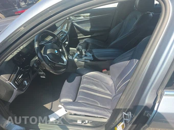 2020 BMW 5 Series Sedan 540i xDrive - miniatura 7
