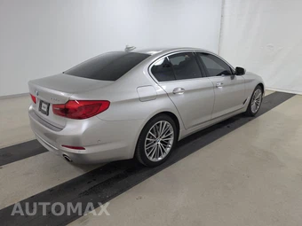 2020 BMW 5 Series Sedan iPerformance LUXURY LINE - miniatura 4