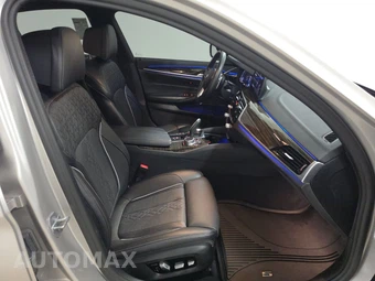2020 BMW 5 Series Sedan iPerformance LUXURY LINE - miniatura 8