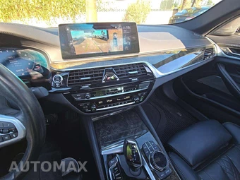 2020 BMW 5 Series Sedan M550i xDrive - miniatura 10