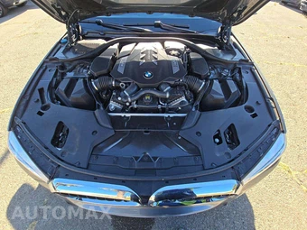 2020 BMW 5 Series Sedan M550i xDrive - miniatura 23