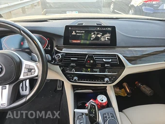 2020 BMW 5 Series Sedan M550i xDrive - miniatura 11