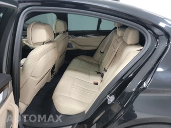 2020 BMW 5 Series Sedan M550i xDrive - miniatura 13