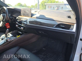 2020 BMW 5 Series Sedan M550i xDrive - miniatura 16