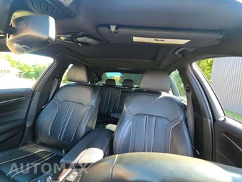 2020 BMW 5 Series Sedan M550i xDrive - miniatura 8