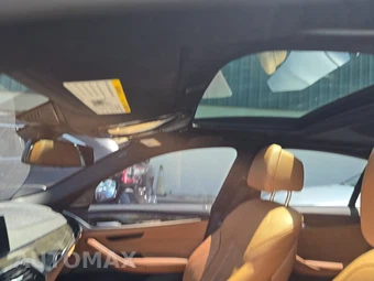 2020 BMW 5 Series Sedan M550i xDrive - miniatura 20