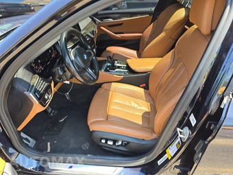 2020 BMW 5 Series Sedan M550i xDrive - miniatura 7