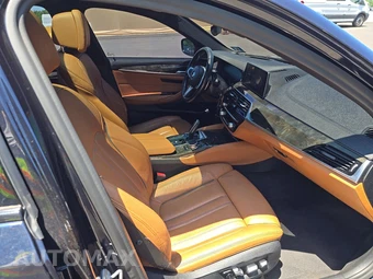 2020 BMW 5 Series Sedan M550i xDrive - miniatura 8