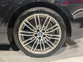 2020 BMW 5 Series Sedan M550i xDrive - miniatura 17
