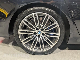 2020 BMW 5 Series Sedan M550i xDrive - miniatura 18