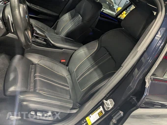 2020 BMW 5 Series Sedan M550i xDrive - miniatura 23