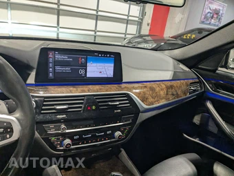 2020 BMW 5 Series Sedan M550i xDrive - miniatura 34