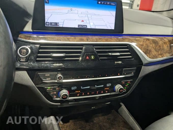 2020 BMW 5 Series Sedan M550i xDrive - miniatura 37