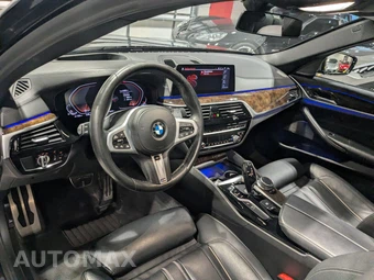 2020 BMW 5 Series Sedan M550i xDrive - miniatura 45