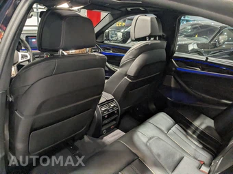 2020 BMW 5 Series Sedan M550i xDrive - miniatura 47