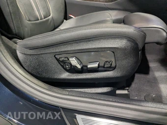 2020 BMW 5 Series Sedan M550i xDrive - miniatura 59