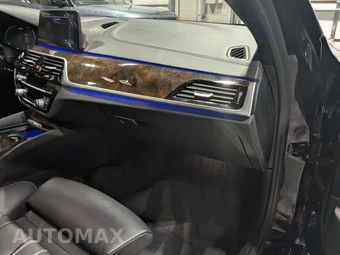 2020 BMW 5 Series Sedan M550i xDrive - miniatura 62