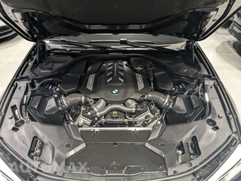 2020 BMW 5 Series Sedan M550i xDrive - miniatura 68