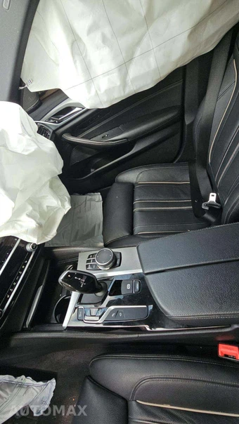 2020 BMW 5 Series Sedan M550i xDrive - miniatura 23