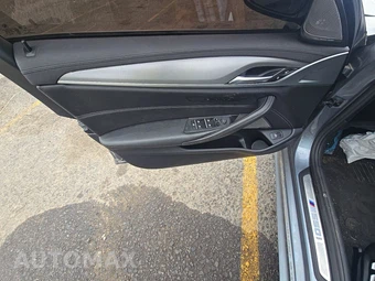 2020 BMW 5 Series Sedan M550i xDrive - miniatura 9