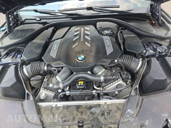 2020 BMW 5 Series Sedan M550i xDrive - miniatura 15