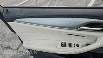 2020 BMW 5 Series Sedan M550i xDrive - miniatura 29