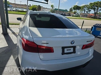 2020 BMW 5 Series Sedan M550i xDrive - miniatura 5
