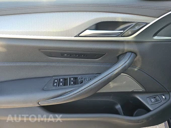 2020 BMW 5 Series Sedan xDrive iPerformance M SPORT LINE - miniatura 9