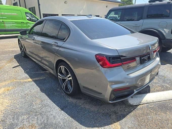2020 BMW 7 Series Sedan 740i M SPORT LINE - miniatura 2