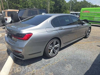 2020 BMW 7 Series Sedan 740i M SPORT LINE - miniatura 3