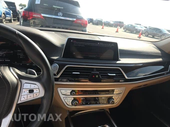 2020 BMW 7 Series Sedan 740i - miniatura 11