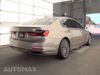 2020 BMW 7 Series Sedan 740i - miniatura 4