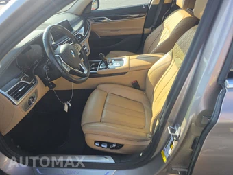 2020 BMW 7 Series Sedan 740i - miniatura 7