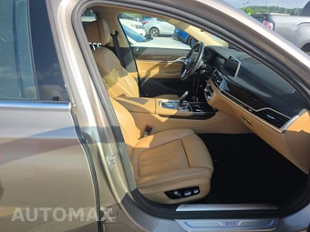 2020 BMW 7 Series Sedan 740i - miniatura 8