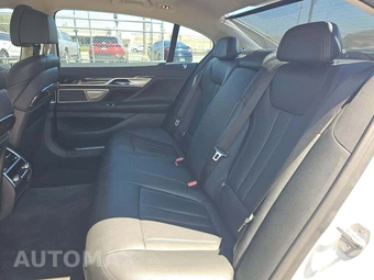 2020 BMW 7 Series Sedan 740i - miniatura 10